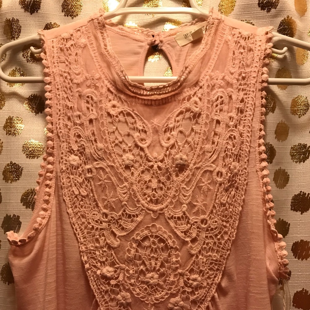 Taylor & Sage Top